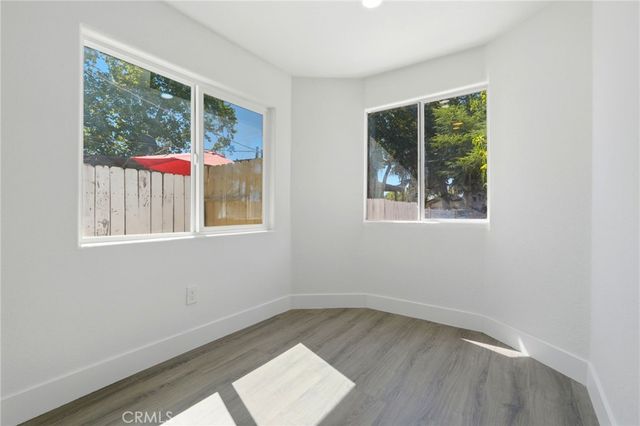 2225 E Lamona, Fresno, CA 93703