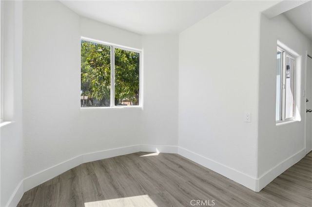 2225 E Lamona, Fresno, CA 93703