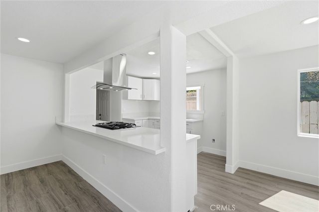 2225 E Lamona, Fresno, CA 93703