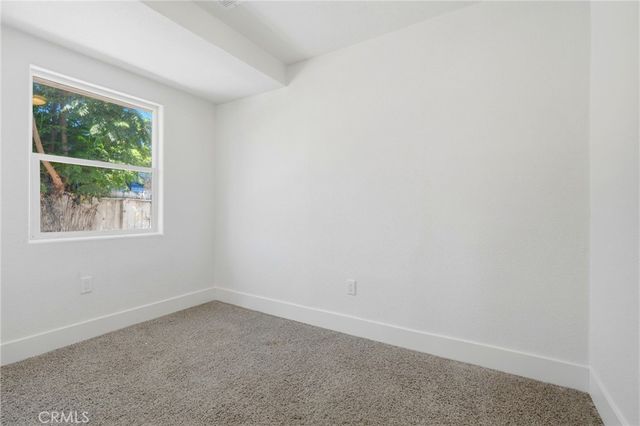 2225 E Lamona, Fresno, CA 93703