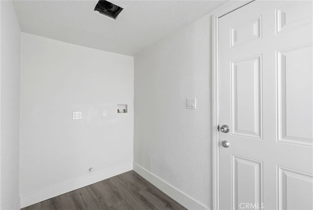 2225 E Lamona, Fresno, CA 93703