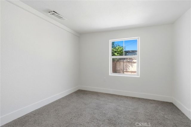 2225 E Lamona, Fresno, CA 93703
