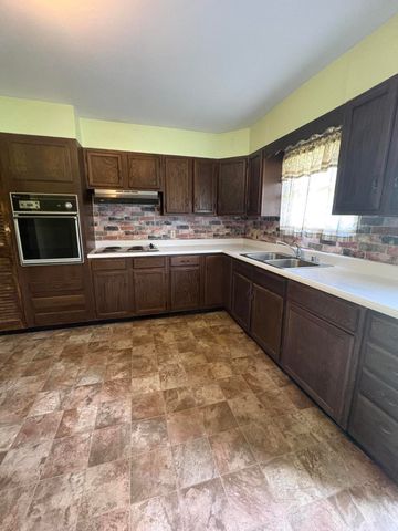 1814 Perry Lane, Burlington, KY 41005