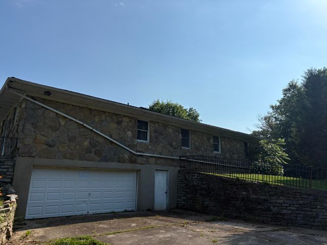 1814 Perry Lane, Burlington, KY 41005
