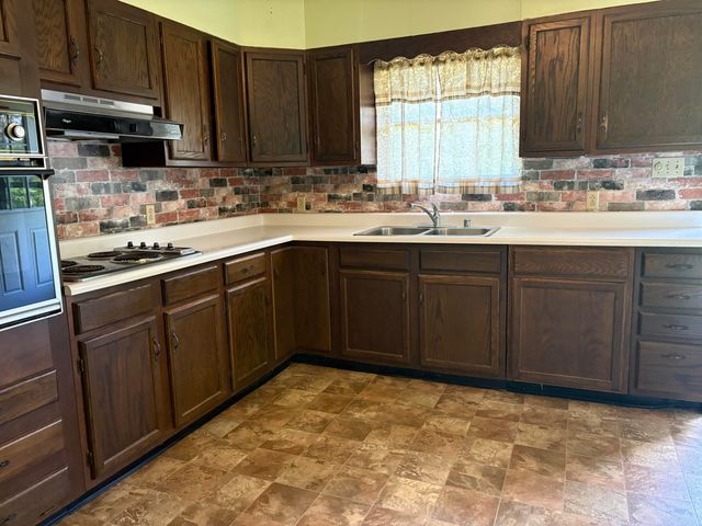 1814 Perry Lane, Burlington, KY 41005