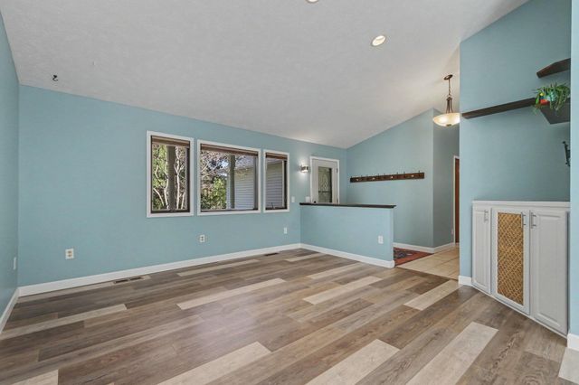 4533 Fruit Ridge Avenue NW, Grand Rapids, MI 49544
