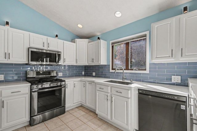 4533 Fruit Ridge Avenue NW, Grand Rapids, MI 49544