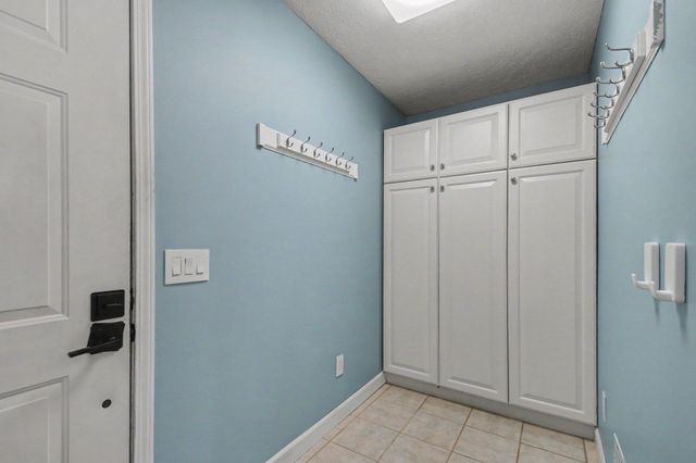 4533 Fruit Ridge Avenue NW, Grand Rapids, MI 49544