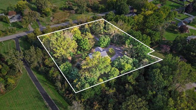 4533 Fruit Ridge Avenue NW, Grand Rapids, MI 49544