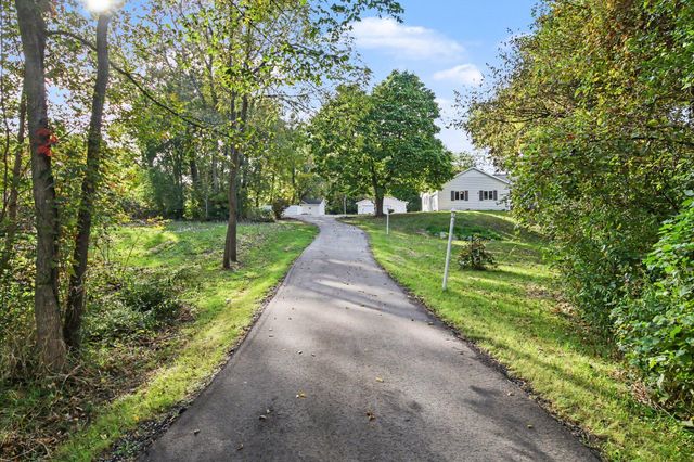 4533 Fruit Ridge Avenue NW, Grand Rapids, MI 49544