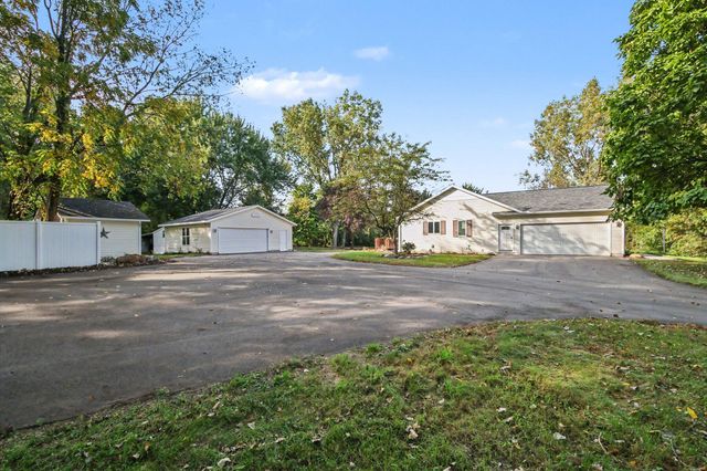 4533 Fruit Ridge Avenue NW, Grand Rapids, MI 49544