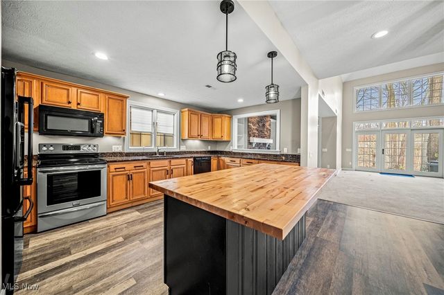 11195 Caddie Lane, Concord, OH 44077