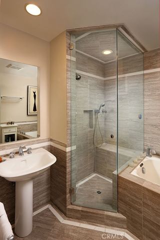 3720 Broadlawn Drive, Los Angeles, CA 90068