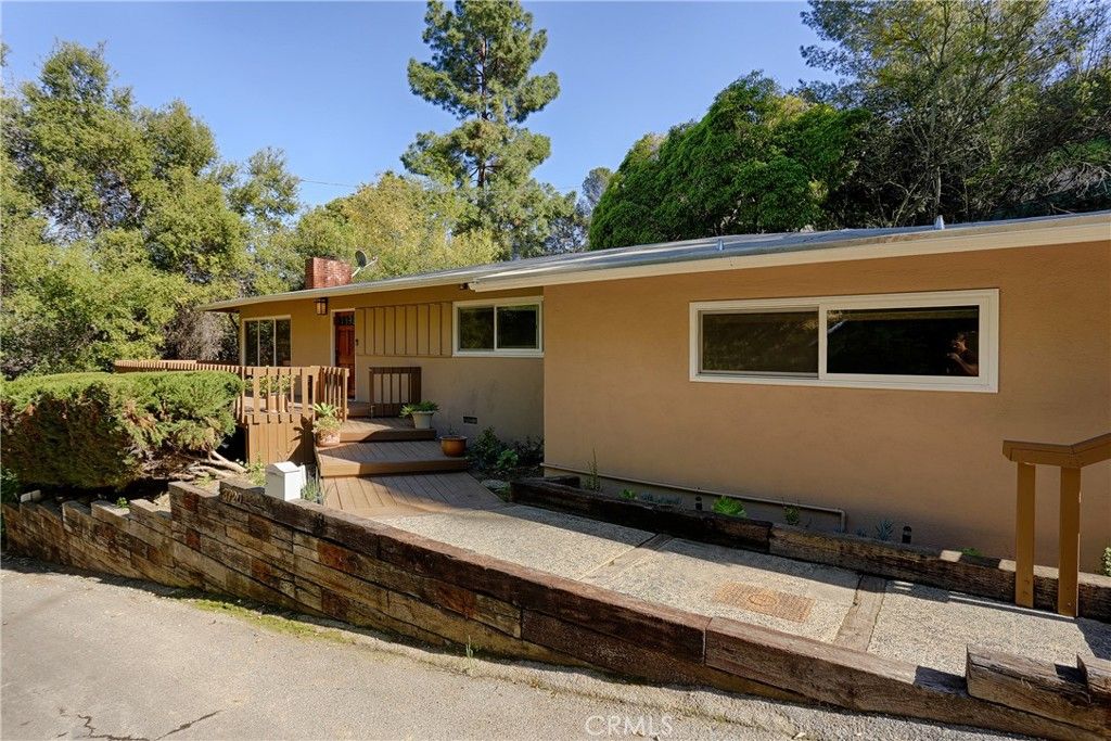 3720 Broadlawn Drive, Los Angeles, CA 90068