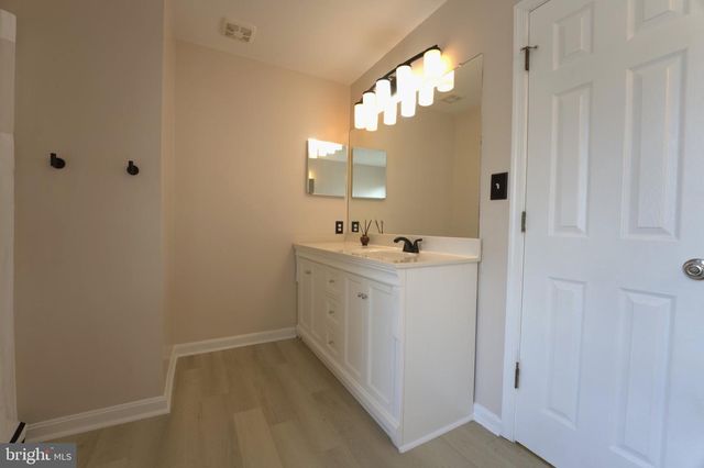 95 BASALT DR, Fredericksburg, VA 22406