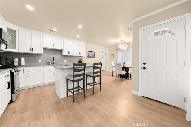 1081 Loma Avenue, Long Beach, CA 90804