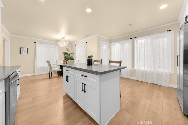 1081 Loma Avenue, Long Beach, CA 90804