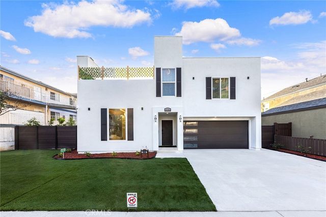 1081 Loma Avenue, Long Beach, CA 90804