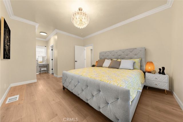 1081 Loma Avenue, Long Beach, CA 90804