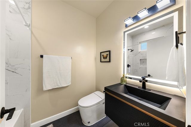 1081 Loma Avenue, Long Beach, CA 90804