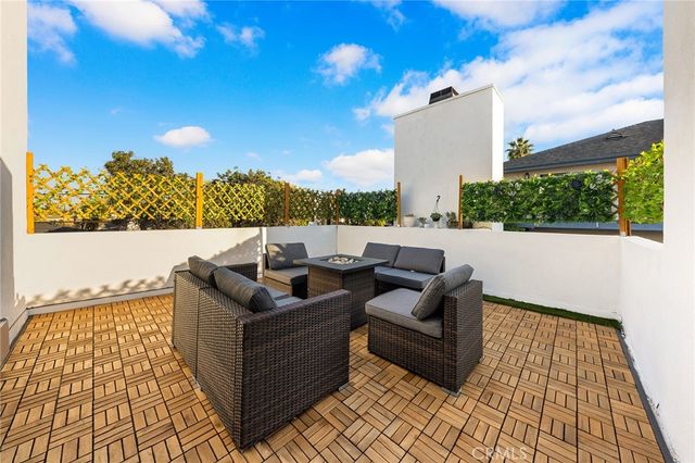 1081 Loma Avenue, Long Beach, CA 90804