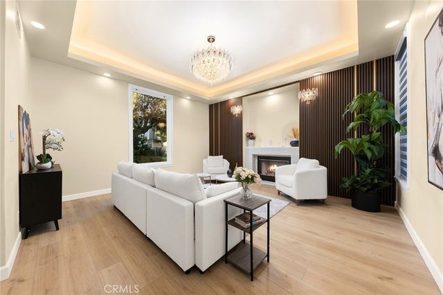 1081 Loma Avenue, Long Beach, CA 90804