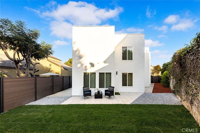 1081 Loma Avenue, Long Beach, CA 90804
