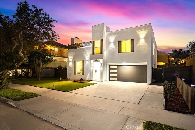 1081 Loma Avenue, Long Beach, CA 90804