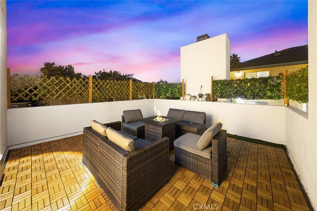 1081 Loma Avenue, Long Beach, CA 90804