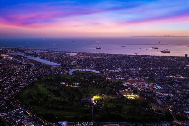 1081 Loma Avenue, Long Beach, CA 90804