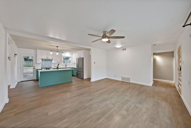 1513 Ravenwood Drive, Arlington, TX 76013