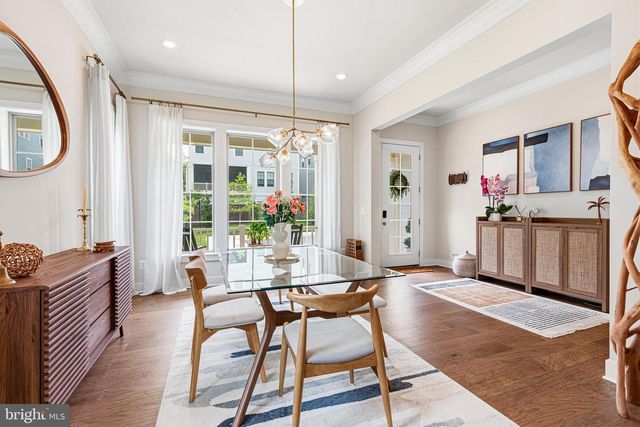 2940 COUNTY HOUSE DR, Fairfax, VA 22031