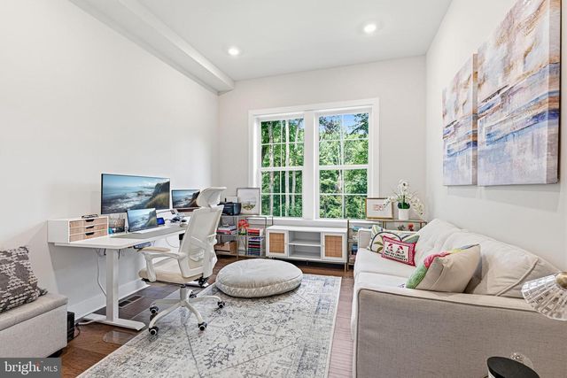 2940 COUNTY HOUSE DR, Fairfax, VA 22031