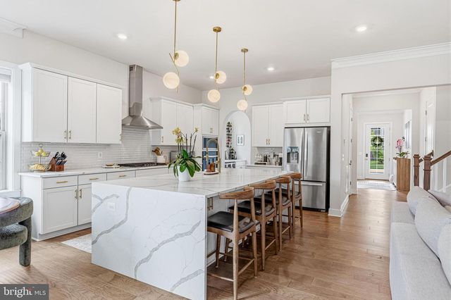 2940 COUNTY HOUSE DR, Fairfax, VA 22031