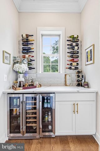 2940 COUNTY HOUSE DR, Fairfax, VA 22031