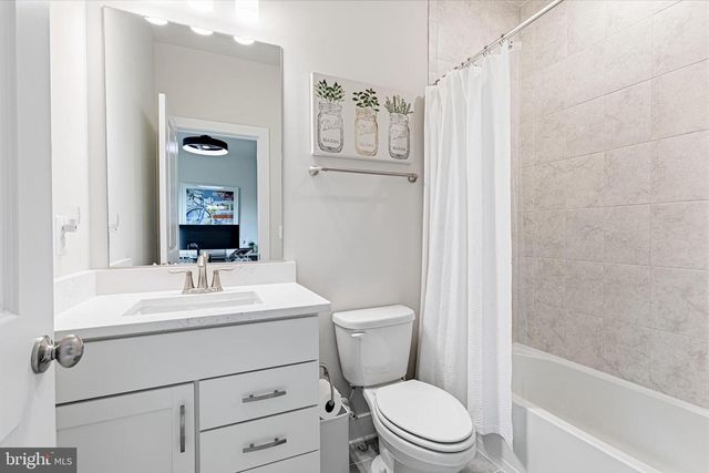 2940 COUNTY HOUSE DR, Fairfax, VA 22031