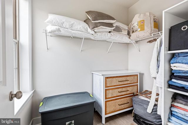 2940 COUNTY HOUSE DR, Fairfax, VA 22031