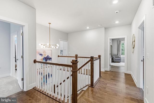 2940 COUNTY HOUSE DR, Fairfax, VA 22031