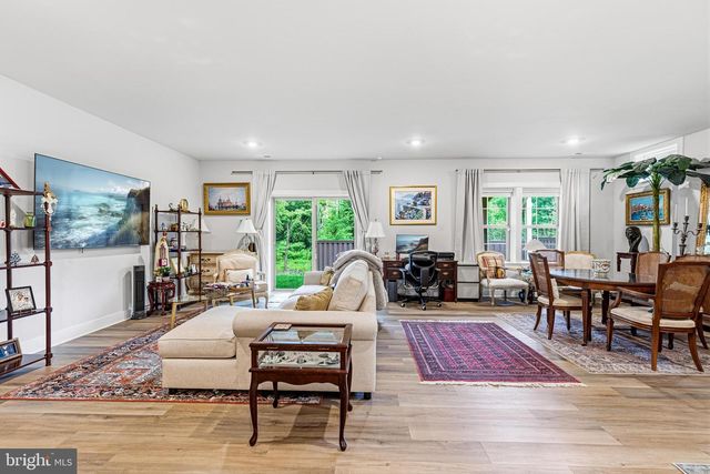 2940 COUNTY HOUSE DR, Fairfax, VA 22031