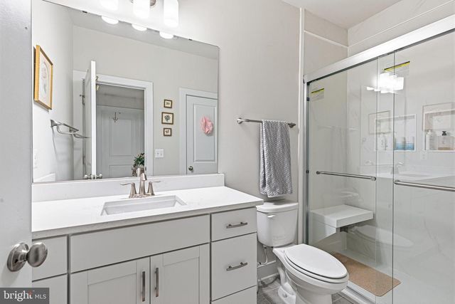 2940 COUNTY HOUSE DR, Fairfax, VA 22031