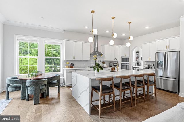 2940 COUNTY HOUSE DR, Fairfax, VA 22031