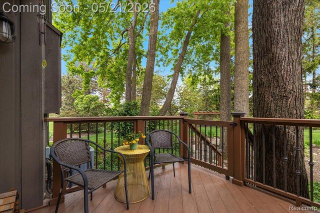 33891 Yorkridge Street, Farmington Hills, MI 48331