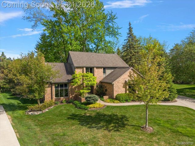 33891 Yorkridge Street, Farmington Hills, MI 48331