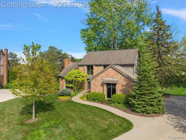 33891 Yorkridge Street, Farmington Hills, MI 48331