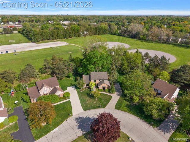 33891 Yorkridge Street, Farmington Hills, MI 48331