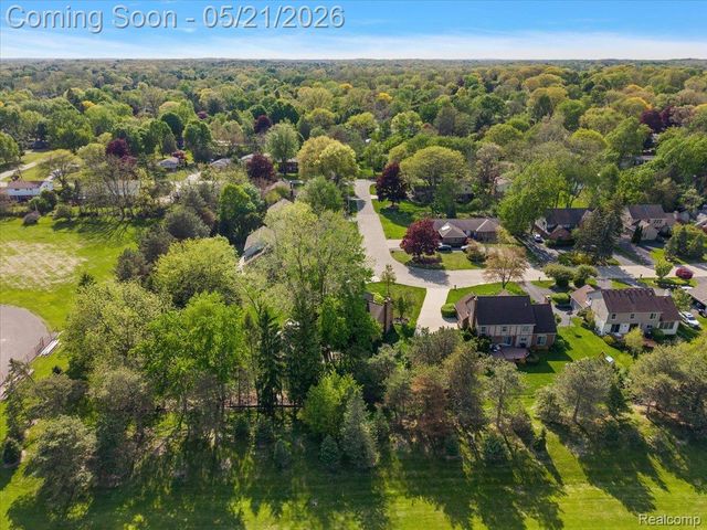 33891 Yorkridge Street, Farmington Hills, MI 48331