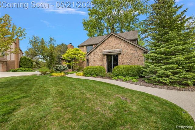 33891 Yorkridge Street, Farmington Hills, MI 48331