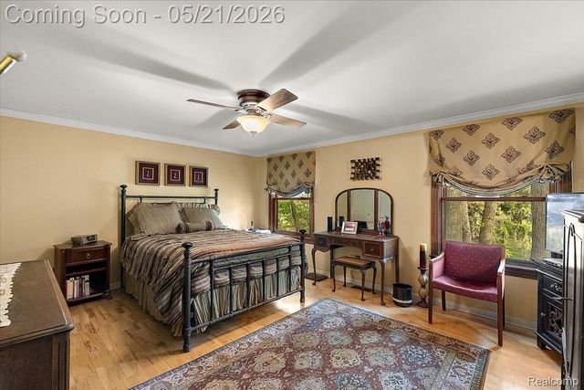 33891 Yorkridge Street, Farmington Hills, MI 48331