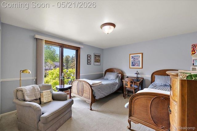 33891 Yorkridge Street, Farmington Hills, MI 48331