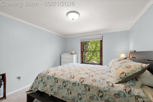 33891 Yorkridge Street, Farmington Hills, MI 48331
